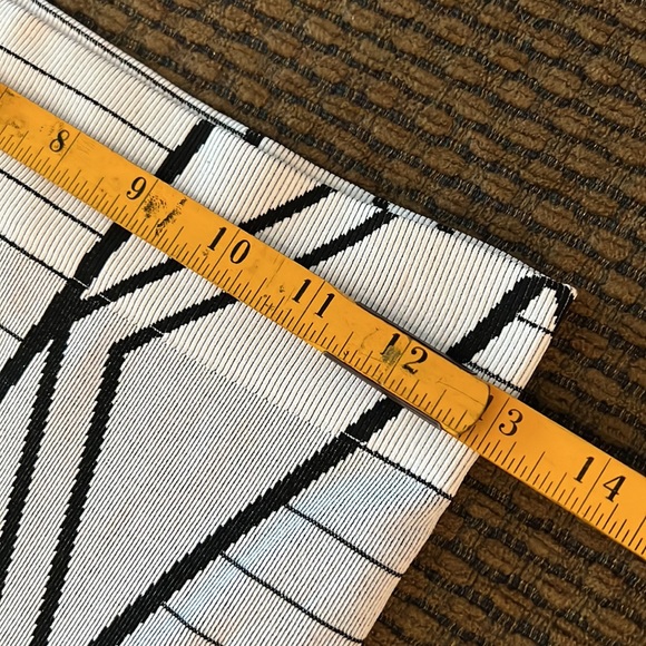 BCBGeneration Geometric Bodycon Skirt - Picture 7 of 9
